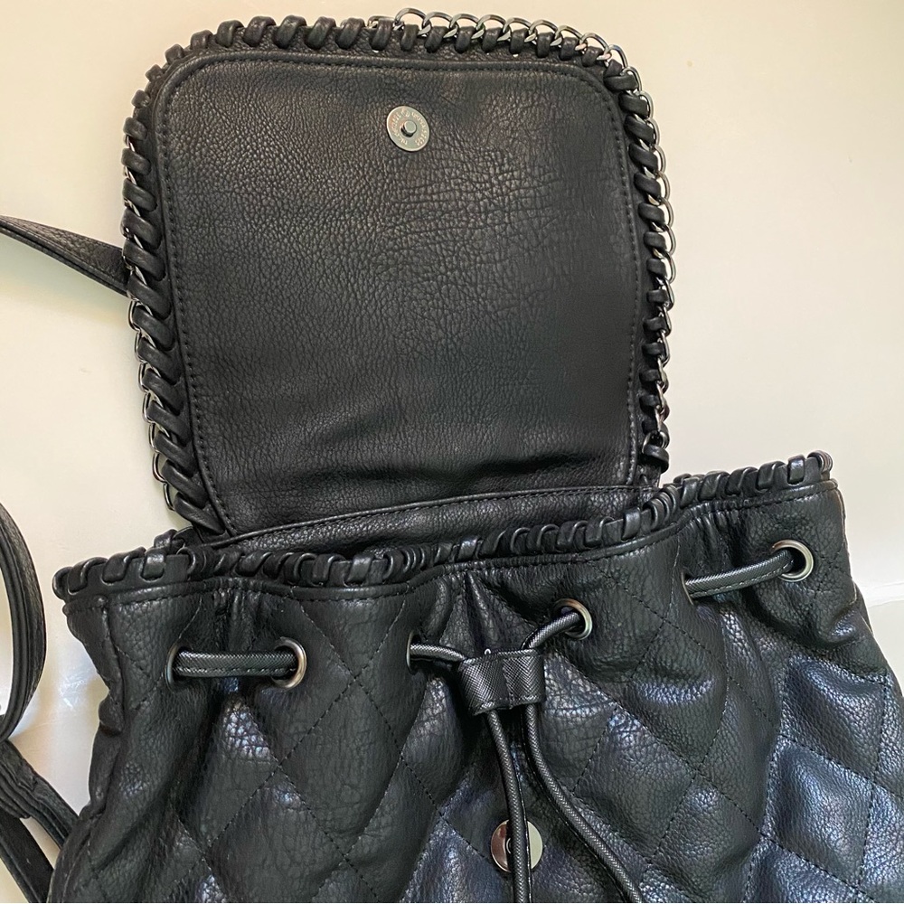 SAKS FIFTH AVENUE BACKPACKđź’• - Picture 3 of 10